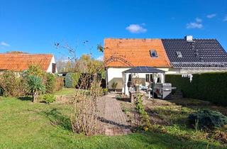 Haus kaufen in 17111 Borrentin, Borrentin - Gemütliche DHH in Ostseenähe mit großem Garten in ruhiger Lage