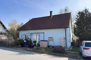 Einfamilienhaus kaufen in 96152 Burghaslach, Burghaslach - Freistehendes Einfamilienhaus mit großem Garten in Burghaslach