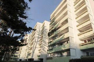 Mehrfamilienhaus kaufen in 81735 München, München - Wohnen im Grünen: 2-Zimmerwohnung mit großen Westbalkon und KFZ-Stellplatz, vermietet (Erbpacht)