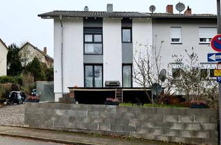 Doppelhaushälfte kaufen in 66849 Landstuhl, Landstuhl - Charmante Doppelhaushälfte