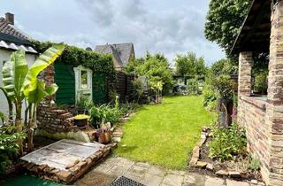 Wohnung kaufen in 50189 Elsdorf, Schmuckstück im Zentrum von Elsdorf; schöne Zweizimmer-Gartenwohnung mit 40m² Terrasse.
