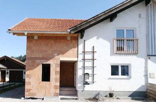 Wohnung kaufen in 83646 Bad Tölz, Neu saniertes Siedlungshaus mit drei Zimmern + Wohnküche