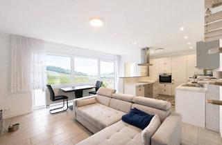 Wohnung kaufen in 77815 Bühl, Kapitalanlage in Bühl: 4,4% Rendite | Top-Modernisierte 2-Zi.-Whg mit Küche, Terrasse & Fernblick