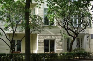 Wohnung kaufen in 12157 Steglitz, Charmante Altbauwohnung