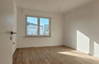 Wohnung kaufen in Hauptstraße 103, 53842 Troisdorf, MANNELLA *Bald fertig!* Geschmackvoll renovierte Dreizimmerwohnung mit Fußbodenheizung in Spich