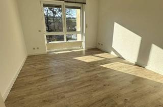 Wohnung mieten in Geschwister-Scholl-Straße, 31139 Hildesheim, Helle 3-Zimmer-Seniorenwohnung mit Loggia und schönem Ausblick – Servicewohnen