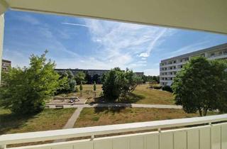 Wohnung mieten in Christinenstraße 25, 14772 Hohenstücken, Ab 01.05. frei - Familien willkommen - 3-Zimmer-Wohnung mit Balkon!