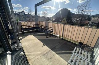Lofts mieten in 78224 Singen, Lichtdurchflutete 2,5-Zi.-Loftohnung mit Balkon u. Hohentwielblick – Singen Nord, 3.OG. ohne Aufzug!
