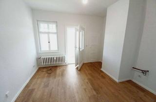 Wohnung mieten in Untersachsenberger Straße 11, 08248 Klingenthal, Chamante vollsanierte 4-Raum Altbauwohnung mit XXL-Küche und Traumausblick sucht neue Mieter!