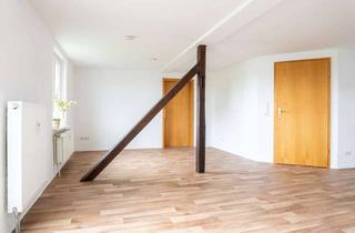 Wohnung mieten in Schillerstraße 50, 39218 Schönebeck, Einziehen und wohlfühlen. Charmante Dachgeschoss-Wohnung mit Dusche und Balkon zu vermieten