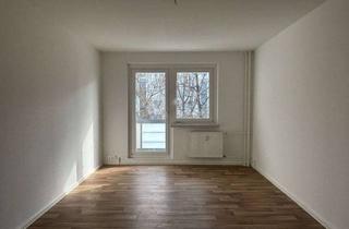Wohnung mieten in Kastanienallee 76, 12627 Hellersdorf, Wohnung für die kleine Familie - mit Balkon und Wannenbad - KEIN Aufzug!