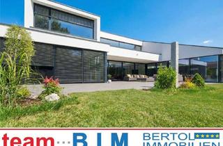 Villa kaufen in 82256 Fürstenfeldbruck, Architecture. Light. Privacy. | Luxus-Villa am Waldrand mit Indoor-Pool, Spa und Club Floor