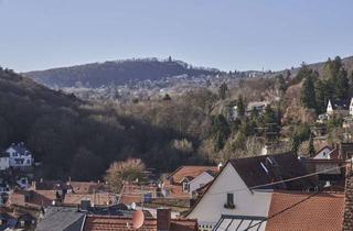 Haus kaufen in 61476 Kronberg, Historisches Fachwerkjuwel mit Traumgarten in bester Innenstadtlage