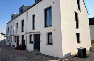 Haus kaufen in 92421 Schwandorf, Modernes Reihenendhaus mit Photovoltaik, hochwertiger Ausstattung und sonnigem Garten in Schwandorf!