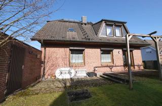 Einfamilienhaus kaufen in 24558 Henstedt-Ulzburg, Großes Einfamilienhaus mit möglicher Einliegerwohnung in bester Lage von Henstedt-Ulzburg