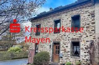 Einfamilienhaus kaufen in 56294 Münstermaifeld, Historisches Einfamilienhaus mit großzügigem Grundstück in Metternich