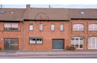 Reihenhaus kaufen in 52382 Niederzier, Gemütliches Reihenhaus mit Wintergarten, Kamin und großem Garten in Selhausen