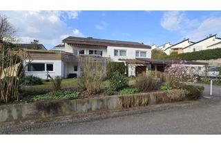 Einfamilienhaus kaufen in 71296 Heimsheim, Großes Einfamilienhaus mit Einliegerwohnung, Wintergarten, Garten u. 3 Garagen sucht neue Eigentümer