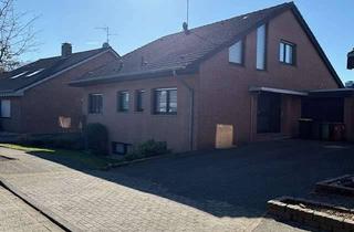 Einfamilienhaus kaufen in 47533 Kleve, Großzügiges Einfamilienhaus in Rindern mit Kamin, Balkon, Vollkeller und viel Potenzial