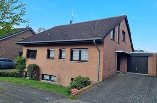 Einfamilienhaus kaufen in 47533 Kleve, Großzügiges Einfamilienhaus in Rindern mit Kamin, Balkon, Vollkeller und viel Potenzial