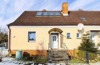 Doppelhaushälfte kaufen in 16321 Bernau, Bezugsfrei: Sanierungsbedürftige Doppelhaushälfte mit viel Potenzial und großem Garten