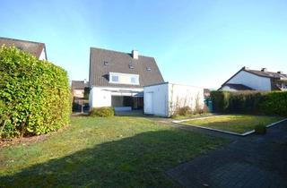 Einfamilienhaus kaufen in 41564 Kaarst, Freistehendes, sanierungsbedürftiges Einfamilienhaus | Erbpacht- Grundstück ca. 37 € montl. | Garage