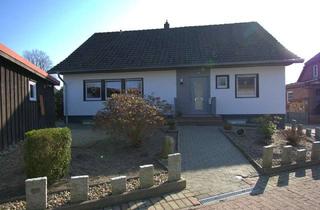 Einfamilienhaus kaufen in 25712 Burg, Modernisiertes Einfamilienhaus mit Einliegerwohnungspotenzial und großem Garten