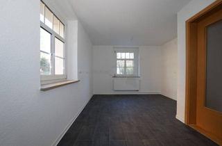 Wohnung mieten in Agricolastraße, 08060 Zwickau, Neu sanierte, geräumige 3-Raum-Wohnung in Marienthal