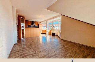 Wohnung kaufen in 75334 Straubenhardt, Helle DG-Wohnung mit Balkon Nähe PF/KA