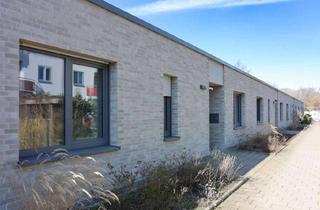 Haus mieten in 30625 Heideviertel, Hannover Heideviertel: Teilmöblierter Wohnraum im barrierearmen Gartenhofbungalow