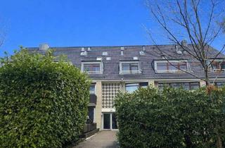 Wohnung kaufen in Saseler Chaussee 25, 22391 Wellingsbüttel, Eigentumswohnung mit großer Terrasse und TG-Stellplatz in zentraler Lage von Wellingsbüttel