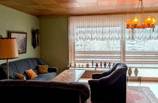 Wohnung kaufen in Nußbergstraße 34, 65623 Hahnstätten, Großzügige 6-Zimmer-EG-Wohnung mit Balkon, Gartenzugang & Aar-Blick in ruhiger Sackgasse am Waldrand