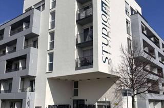 Wohnung kaufen in 80807 Milbertshofen-Am Hart, VERMIETETES STUDENTENSTUDIO MIT TERRASSE