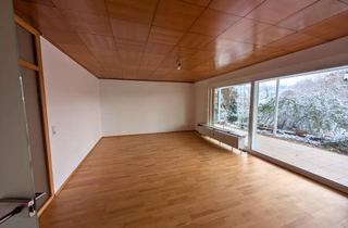 Wohnung kaufen in Nußbergstraße 34, 65623 Hahnstätten, Helle 2-Zimmer-Wohnung mit großer Terrasse, Gartenzugang & Aar-Blick in ruhiger Waldrandlage