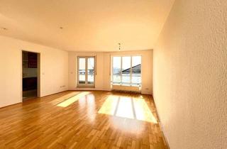 Wohnung kaufen in 88400 Biberach, Lichtdurchflutete 3,5‑Zimmer‑Dachgeschosswohnung mit sonnigem Balkon