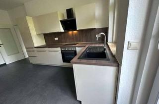 Wohnung mieten in Diesterwegstrasse, 08523 Plauen, Helle 3-Zimmer Wohnung mit Einbauküche & Balkon