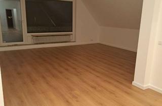 Wohnung mieten in Am Friedhof 65, 22149 Rahlstedt, Charmante 3-Zimmer Dachgeschosswohnung mit Balkonen und Gartennutzung in Hamburg-Rahlstedt