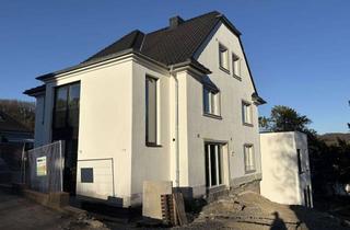 Wohnung mieten in Bennauerstraße, 51491 Overath, Exklusive Maisonette Wohnung mit Dachterrasse in Overath