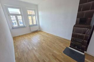 Wohnung mieten in Lange Reihe 23, 04299 Stötteritz, Citywohnen mit Charakter: Sanierte 2-Raumwohnung im Altbau mit Parkett, Balkon und EBK-Option