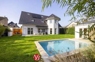 Villa kaufen in 40668 Meerbusch, Repräsentative Familienvilla mit Außenpool in begehrter Rheinnähe - Meerbusch-Nierst