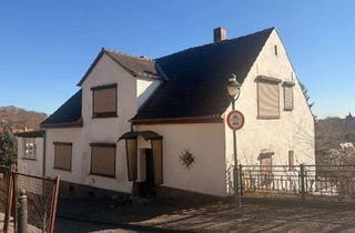 Mehrfamilienhaus kaufen in 06295 Lutherstadt Eisleben, Mehrfamilienhaus mit Entwicklungspotenzial in zentraler Lage von Lutherstadt-Eisleben