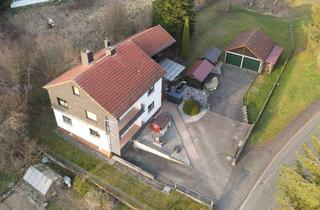 Haus kaufen in Waldschulstraße, 35789 Weilmünster, Zweifamilienhaus mit Charme, Erweiterungspotenzial und vielseitigen Entfaltungsmöglichkeiten!