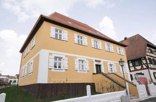 Mehrfamilienhaus kaufen in 91086 Aurachtal, Attraktive Kapitalanlage: Kernsaniertes Mehrfamilienhaus mit Entwicklungspotenzial in bester Lage!