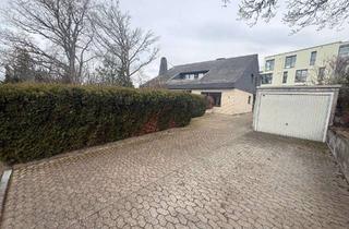 Haus kaufen in Klausenbergweg 11, 56072 Metternich, Großzügiges Zweifamilienhaus mit Terrasse, Balkon und Carport in Koblenz-Ehrenbreitstein