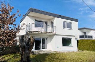 Einfamilienhaus kaufen in 89250 Senden, Einfamilienhaus mit Einliegerwohnung und Doppelgaragein Senden