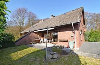 Haus kaufen in Dorfstraße, 21521 Wohltorf, Perfekt für die kleine Familie: Gut geschnittene DHH mit offener Architektur auf sonnigem Grundstück