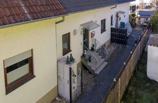 Haus kaufen in 64390 Erzhausen, Einziehen und wohlfühlen: Familienfreundliches Reihenmittelhaus mit überdachter Terrasse