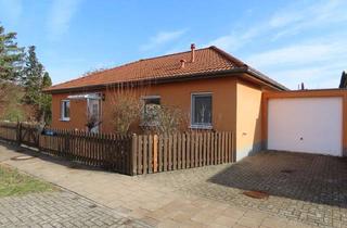 Haus kaufen in 29410 Salzwedel, Charmanter Bungalow mit Garage