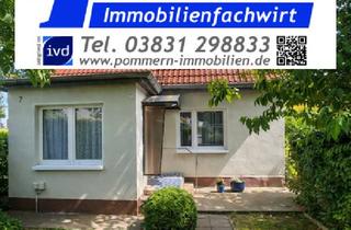 Einfamilienhaus kaufen in Grünhufe, 18437 Stralsund, Schaffen Sie sich ein neues Zuhause-gemütliches Einfamilienhaus in Stralsund-ideal für die handwerklich begabte Familie- zu verkaufen.