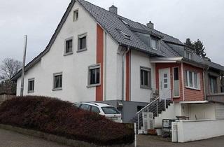 Doppelhaushälfte kaufen in 79540 Lörrach, Doppelhaushälfte mit Garage und Freisitz auf einem Erbbaurechtsgrundstück